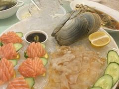 -海霞渔村大酒店