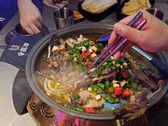 -令狐冲·炭烤活鱼(宝龙店)