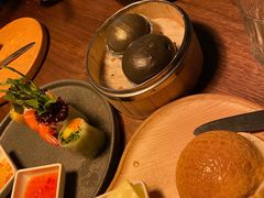 -来龙里 精致 东南亚餐室(万象城店)