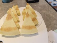 -月枫江南小馆(绿地缤纷广场店)