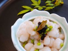 手拨凤尾河虾仁-荷风细雨·中国茶宴(碧云店)