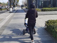 -爱的果实月嫂育婴师(世纪东方店)