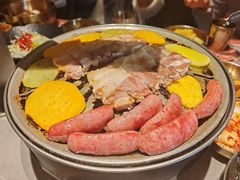 -草家酱蟹炭火烤肉店(珲春南路一店)