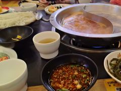 -沸炉重庆老火锅(军事博物馆店)