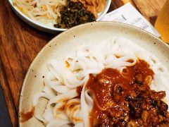 麻酱肉臊子手工拌粉-小满手工粉(北京来福士店)