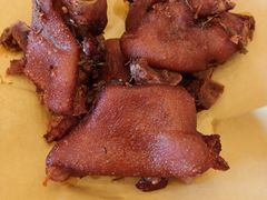 椒盐猪手-侬佳蒸菜馆(听潮店)