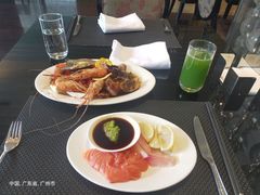-圣丰索菲特·2 On 988 Café 自助餐厅