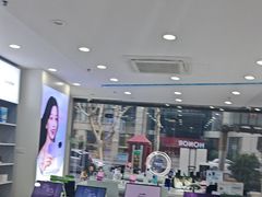 -荣耀授权专卖店(黄浦浙江中路店)
