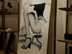 -STUART WEITZMAN(静安嘉里中心店)