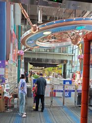 -欧酷世界动力星球(王府井奥莱UP TOWN店)