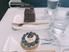 -UNI UNI(环亚凯瑟琳店)