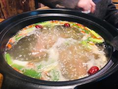 -陆记牛庄·碳锅龙虾烧烤(爱上花园店)