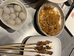 -龙巢盱眙龙虾·牛蛙·烧烤宵夜(八卦岭店)
