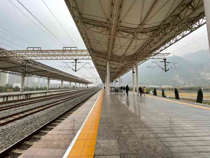 平阳火车站-"小伙伴在平阳的故乡结婚,来捧他的场,坐了.