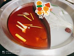鸳鸯锅底-吴记老锅底麻辣火锅(福州路店)