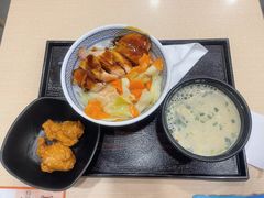 鲜蔬煎鸡肉丼-吉野家(上海美罗城店)