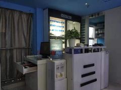 -提一眼镜·蔡司·依视路(小寨店)