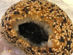 -白玉兰食品甜凤店(合生汇店)