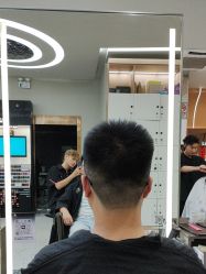 -苏豪路易士·嘉玛发廊