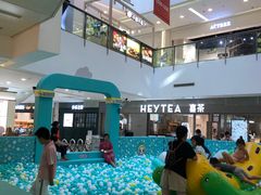 -新田360广场(上海华侨城店)