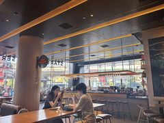 -星巴克臻选(上海合生汇1F店)