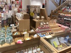 -猫的天空之城概念书店(杭州南宋御街店)