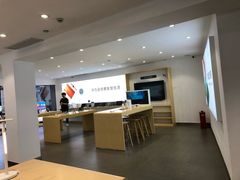 -华为授权体验店(万航渡路)