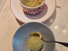 牛油果冰淇淋-新荣记(新源南路店)