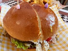 手工牛肉大汉堡-大象厨房(重庆道店)