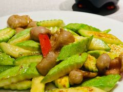 小瓜炒黑豚肉-拾宴(汇智国际商业中心店)