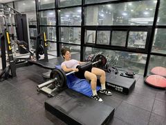 -享受健身·美体塑形馆