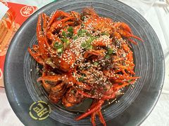 -肥肥虾庄·金牌油焖大虾(首义路店)