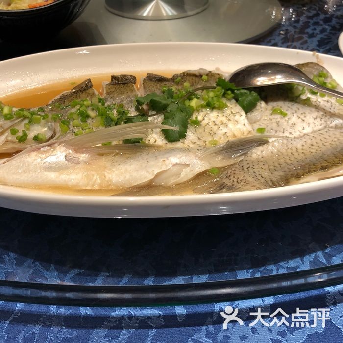 华亭湖时代大酒店