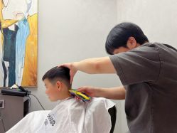 -侨治发型