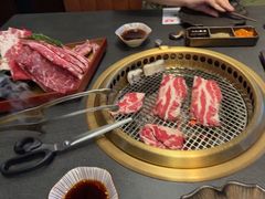 -铭牛烧肉·和牛海鲜自助(高新月牙湖店)