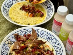 -李与白包子铺(桐梓林店)