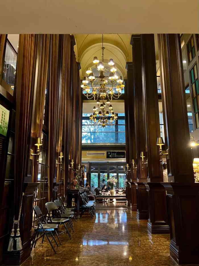 茴香熙楼(翠湖店)-"全家人逛完翠湖,西门出来,刚好就餐,菜味.