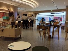 大堂-星巴克臻选(上海陆家嘴中心店)