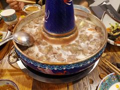 -毛辣果·贵州红酸汤牛肉火锅(西单店)