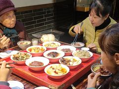 -蓝田九大碗民俗食府(蓝田店)