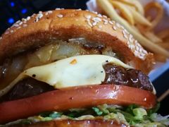 -The Habit Burger Grill 哈比特汉堡(世博店)