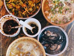 -正宗李家土鸡米线店