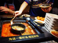 -老牌坊云南鱼豆花火锅(哈西万达店)