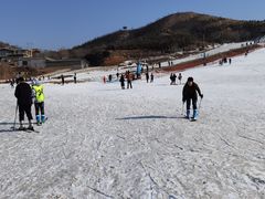 -秦皇古道滑雪场