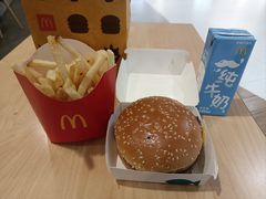 -麦当劳(姜山镇海港城店)