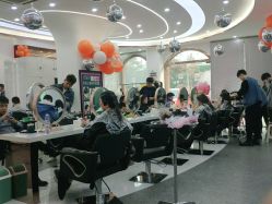 -MOVAN  HAIR莫凡匠人发型屋
