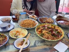 -壹阁胡羊焖饼(特色小吃街店)