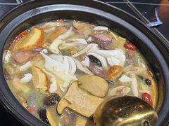 -野菌皇海景野生菌火锅(滨海大道店)