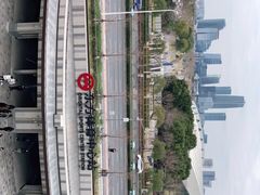 -东方体育中心(地铁站)
