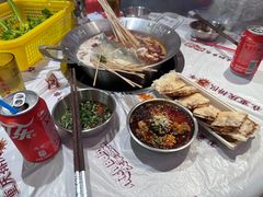-大芊金重庆串串火锅(南京路店)